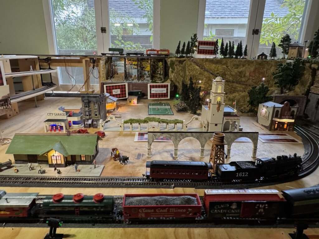 HeritageHomeTrainSet4.photoCindyPitouBurton-1-1024x768