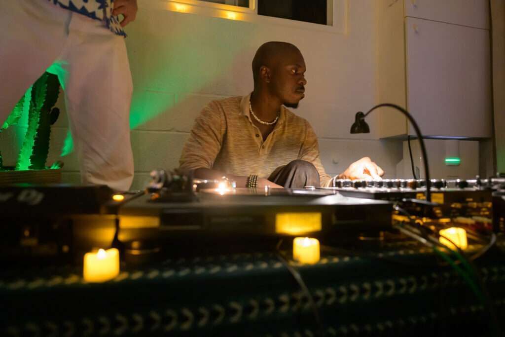 OMFLightandSpace-3208-1-1024x683