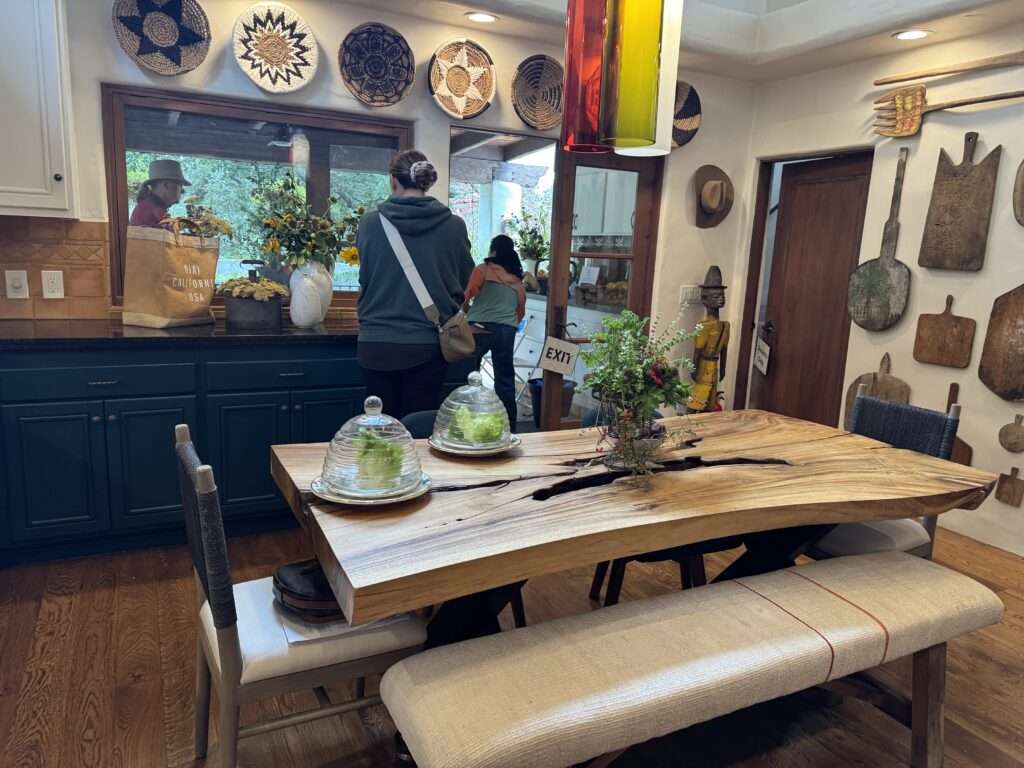 CasaDelSolDKitchenWindow.photoCindyPitouBurton-1-1024x768