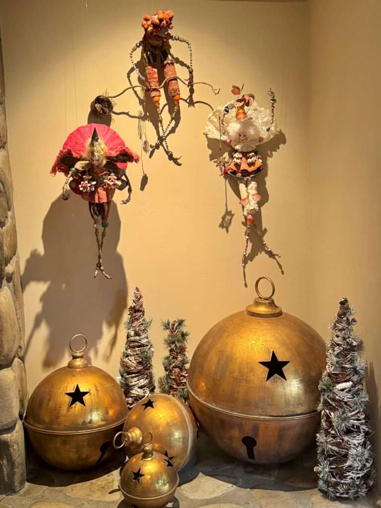 Holiday-Hearth-dolls.photoLynnMalone-1-768x1024