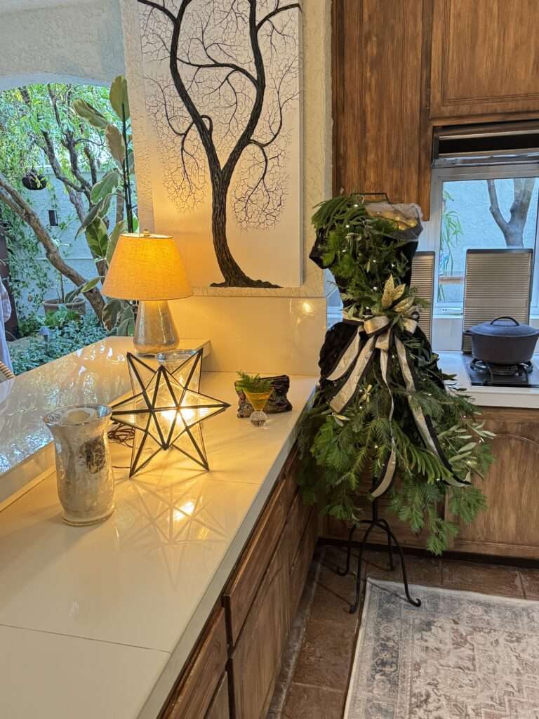 Wanderer’s Retreat Star and Leaves.photoCindyPitouBurton